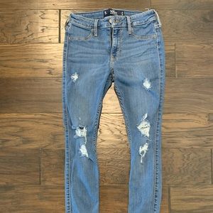 Hollister Destructed Jeggings